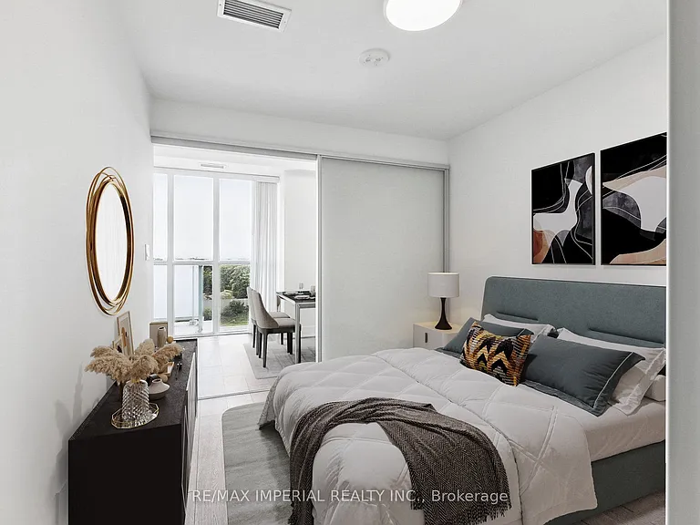 188 Fairview Mall Dr #722 — Photo 12