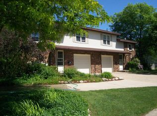 2500 Gaynor Ave NW, Grand Rapids, MI 49544