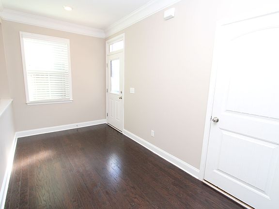 3rd image of 1531 Glenwater Dr