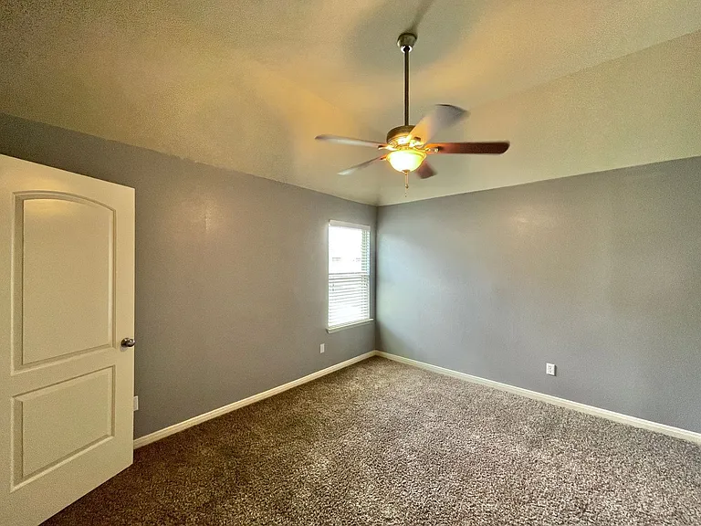 3607 Rusack Dr — Photo 29