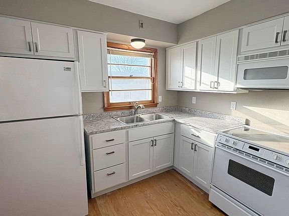 4th image of 1020 Witter St