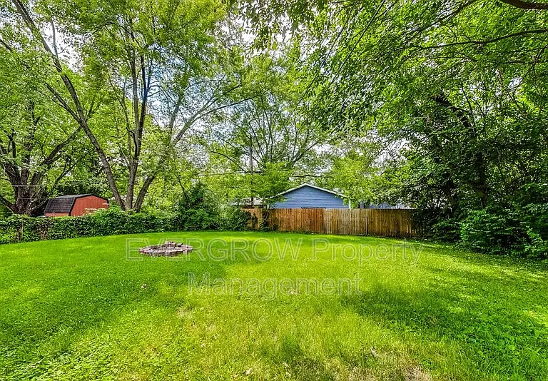 3962 Strathmore Dr — Photo 29