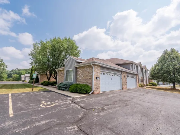 9131 S Aspen DRIVE #8, Oak Creek, WI 53154
