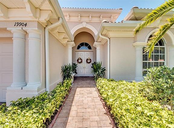 2nd image of 19904 Casa Verde Way