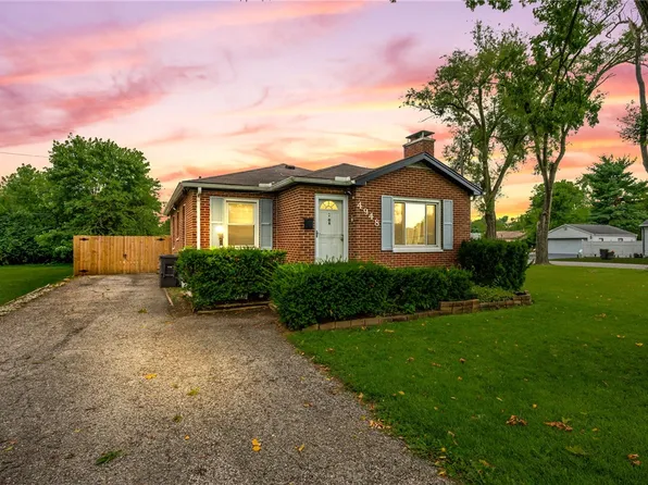 4948 Dinsmore Rd, Dayton, OH 45449
