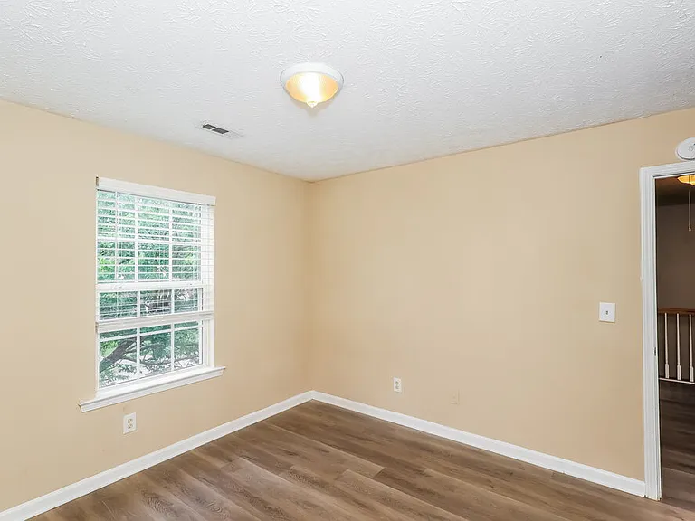 252 Prescott Ct — Photo 16