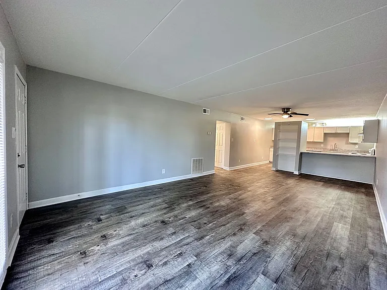The Hammond Apartments — Photo 148