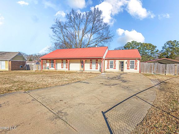 2nd image of 3720 Ramblewood Dr