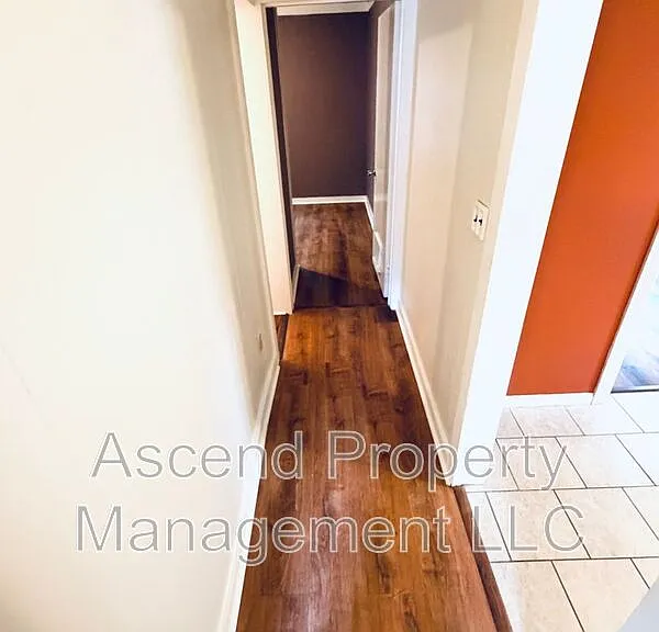 1134 McDonald Dr — Photo 4