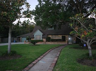 379 Connaught Way, Houston, TX 77015