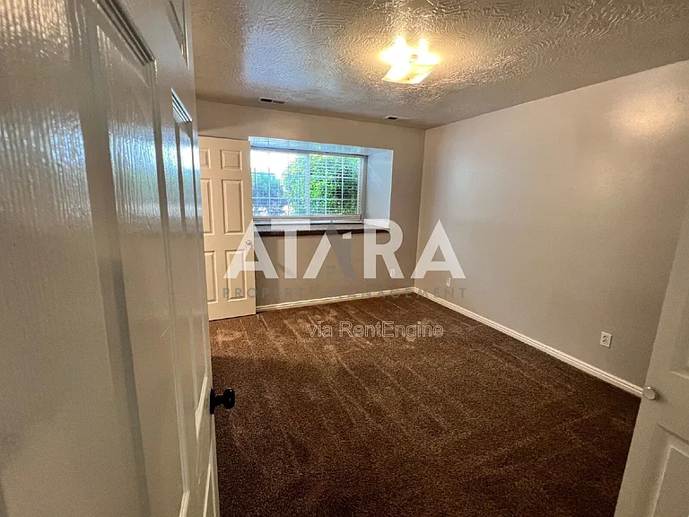334 Childs Ave — Photo 28