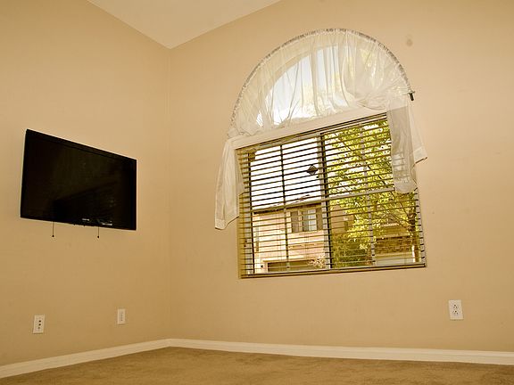 5th image of 6569 Horatio Ct