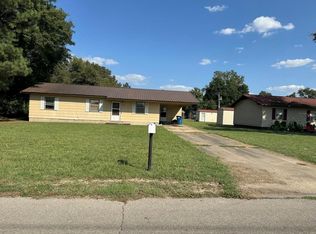 906 N Madison St, Malden, MO 63863