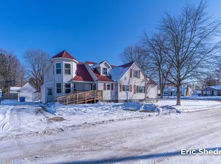 631 Three Mile Rd NE, Grand Rapids, MI 49505