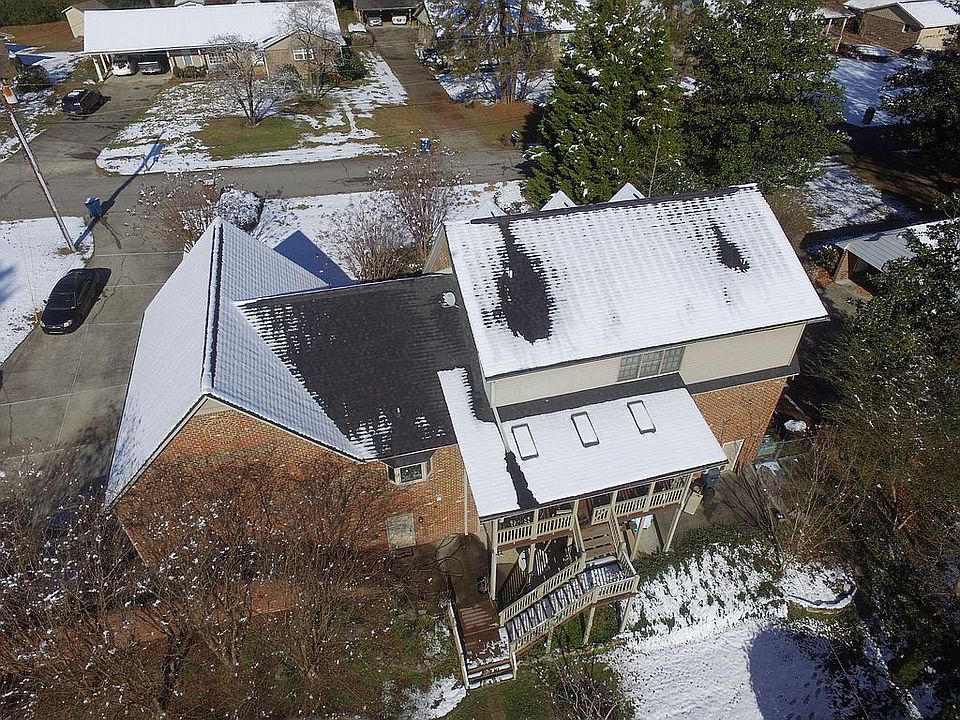 2nd image of 306 Hartwood Dr