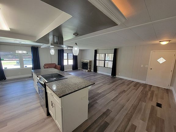 4th image of 679 San Juan Bay