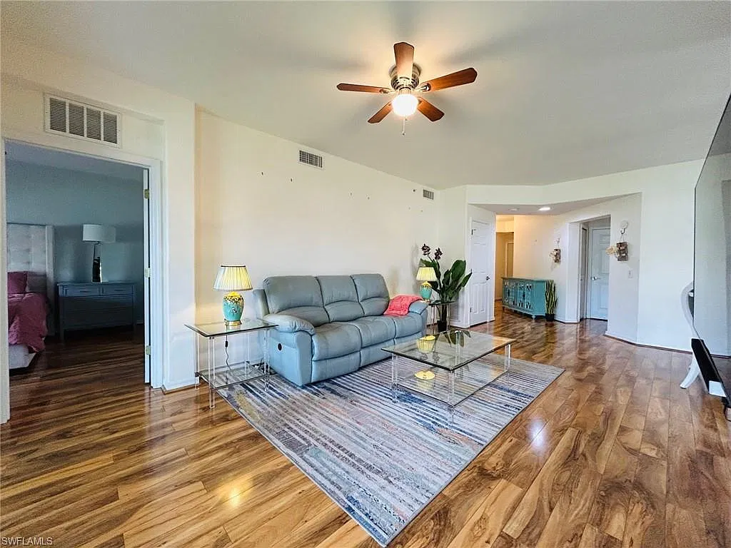 2 bed, 2.0 bath, 1536 sqft, $2,400 — Photo 3
