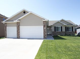 9339 Northern Sky Rd, Lincoln, NE 68505