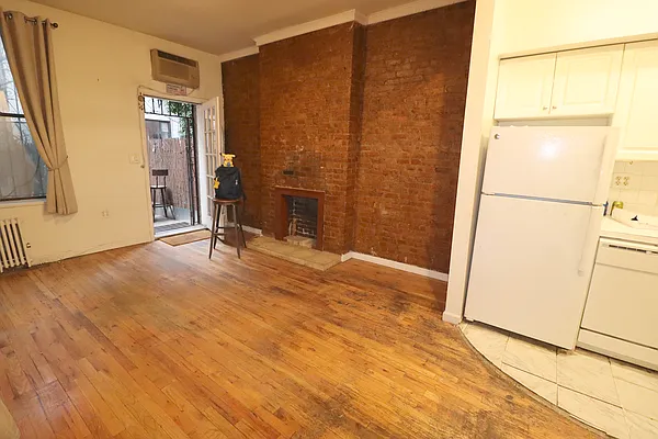 Rented by Corcoran | media 5