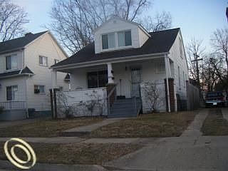 2nd image of 2619 Sunnyknoll Ave