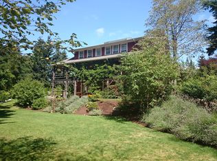 7446 Gatewood Rd SW, Seattle, WA 98136