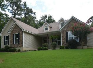 113 Hunters Ln, Lagrange, GA 30240