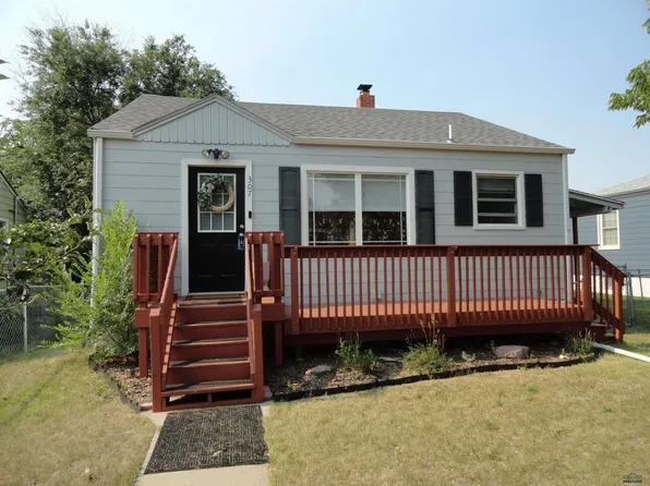 307 Saint Andrew St, Rapid City, SD 57701