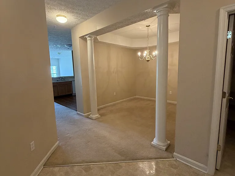 9008 Executive Club Dr — Photo 4