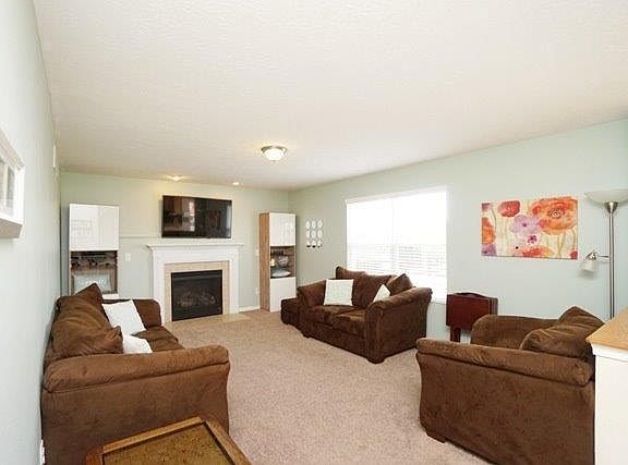 4th image of 4635 Stonehaven Dr