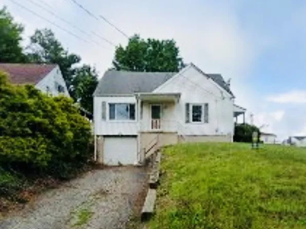 208 Greenbrier Road, Weirton, WV 26062
