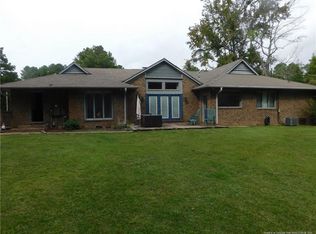 302 Oxford Rd, Lumberton, NC 28358
