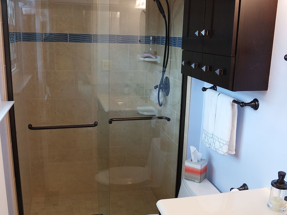 2nd image of 7723 Harmans Rd