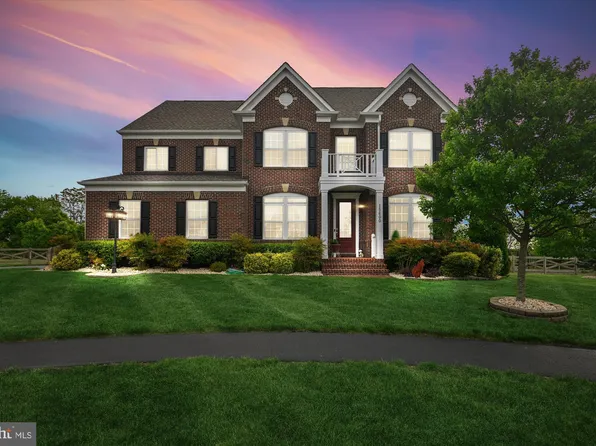 15600 Malvosin Pl, Leesburg, VA 20176