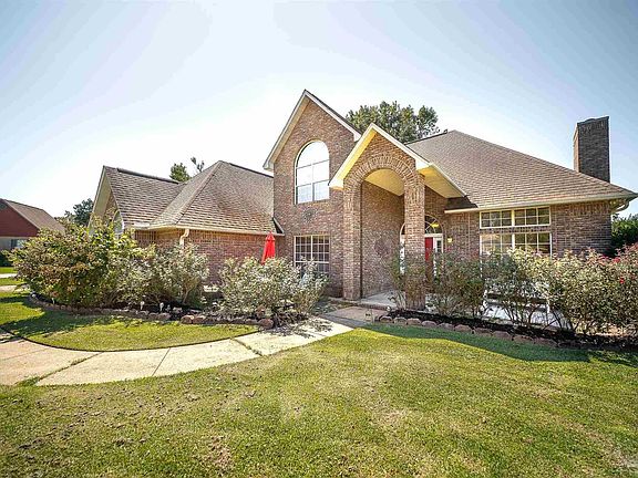 2nd image of 5663 Doral Dr
