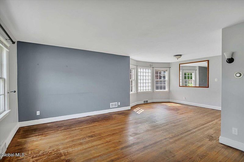 2nd image of 43 Crescent Drive