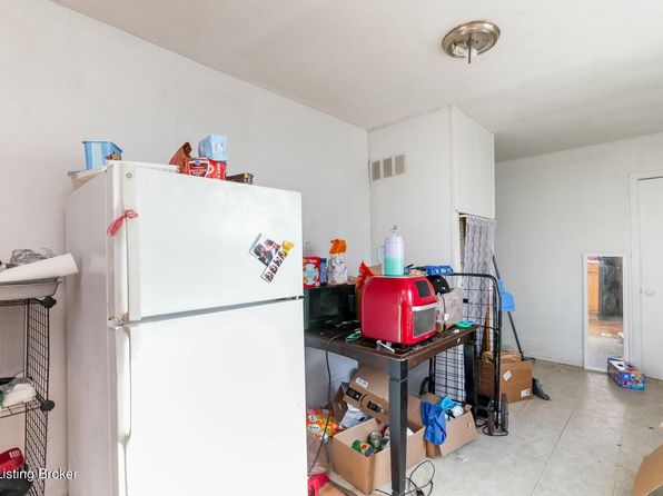 louisville-kentucky-2082374346 picture