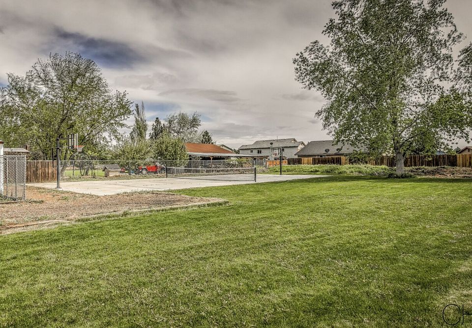 2nd image of 10431 W Roan Meadows Dr