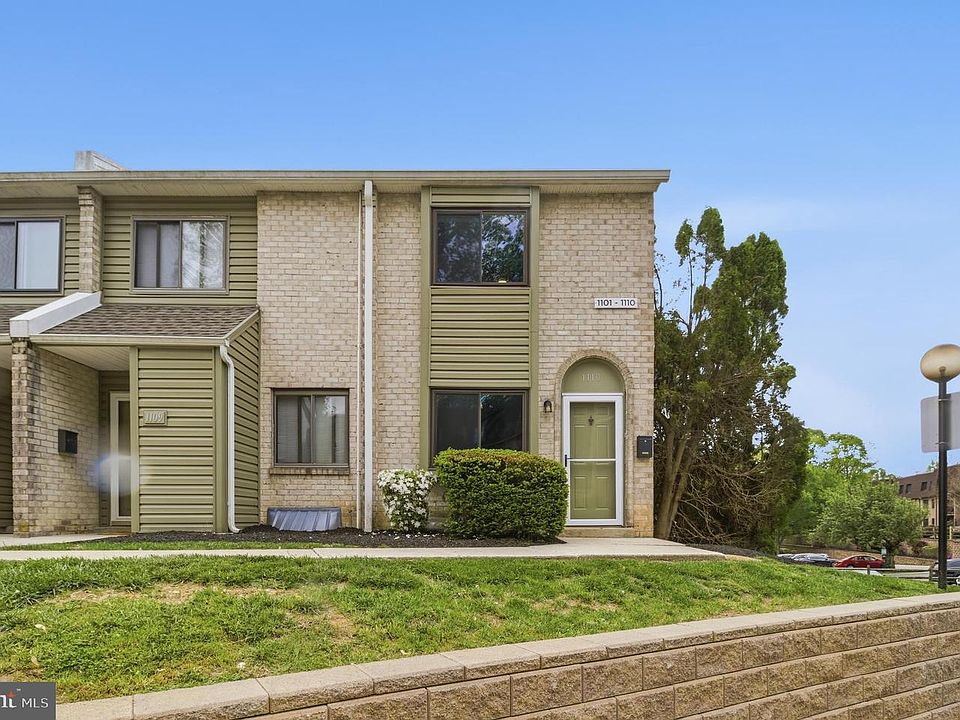 1st image of 1110 Valley Dr #1110
