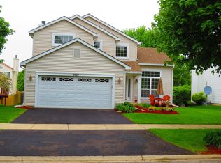 2032 Spice Ln, Naperville, IL 60565