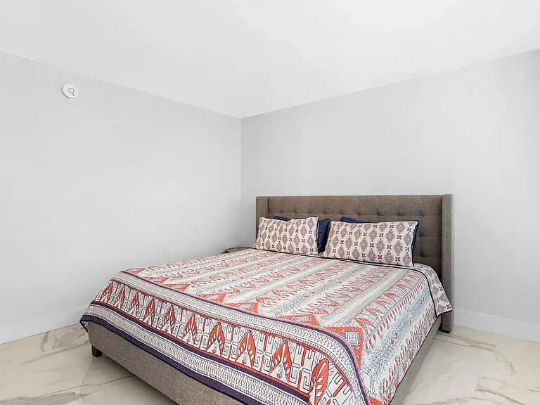 6039 Collins Ave #1527 — Photo 19