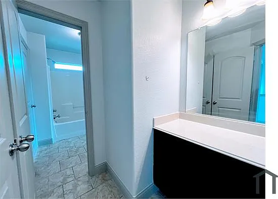 3002 Limestone Cir — Photo 15