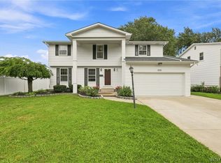 319 Sprucewood Ter, Williamsville, NY 14221