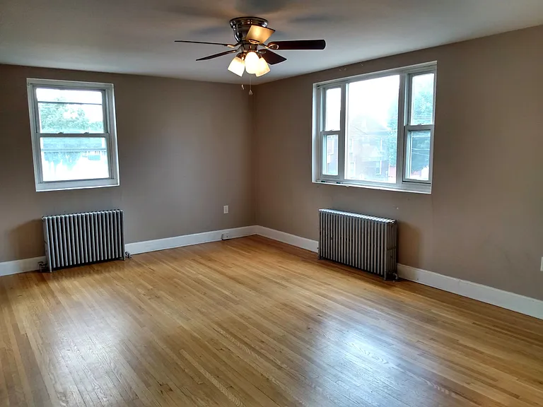 579 Guilford Ave #3 — Photo 3