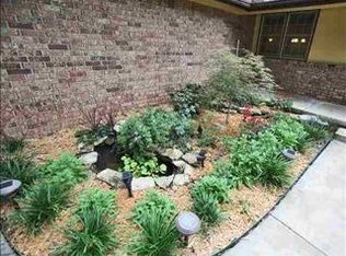 831 N Beaver Trail Rd, Derby, KS 67037