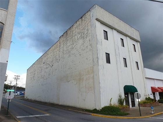 1st image of 250 W Depot St