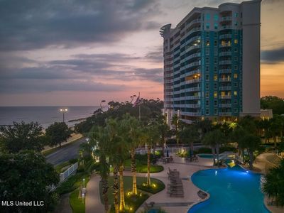 2228 Beach Dr APT 905, Gulfport, MS, 39507