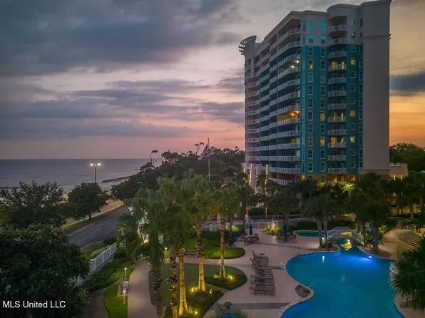 2228 Beach Dr APT 905, Gulfport, MS 39507