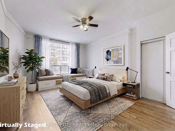 4th image of 107 Spadina Rd #1