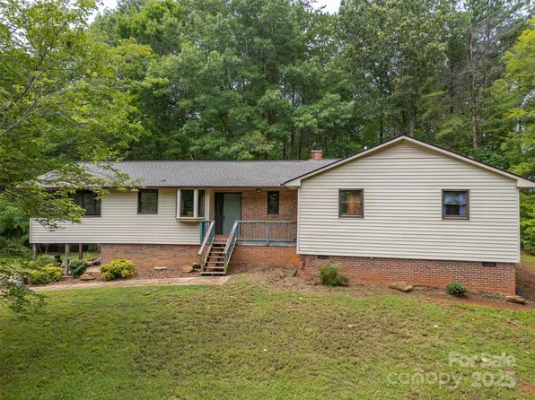307 Owl Hollow Rd, Mill Spring, NC 28756