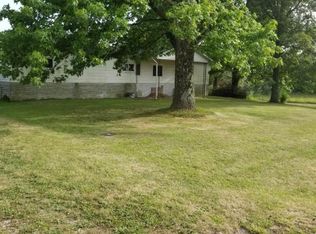 17235A E Knox Rd, Mount Vernon, IL 62864